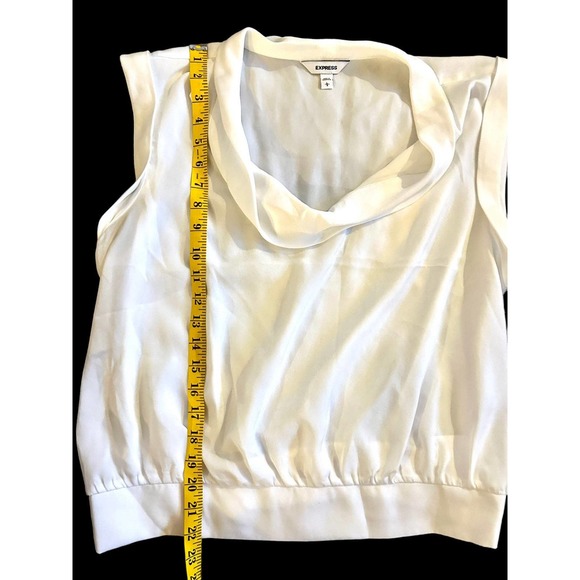 Express White Cap Sleeve Elastic Waist Cropped Scoop Neck Shell Top - Picture 4 of 8